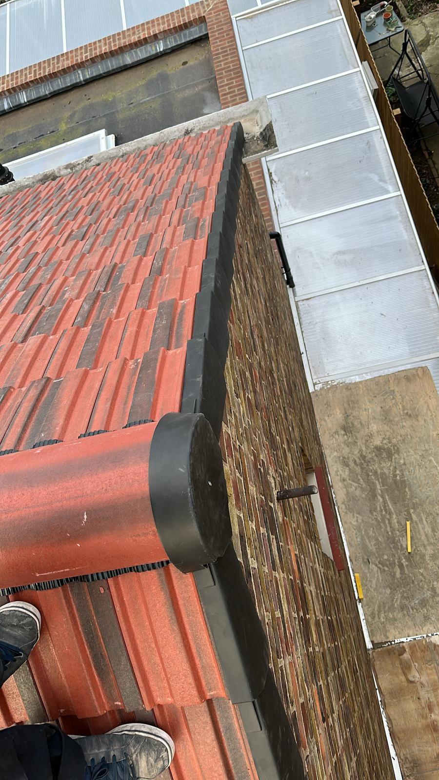 Roof membrane and counter battens